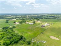 770 County Road 1346, Chico, TX 76431