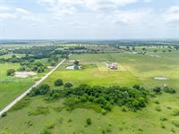 770 County Road 1346, Chico, TX 76431