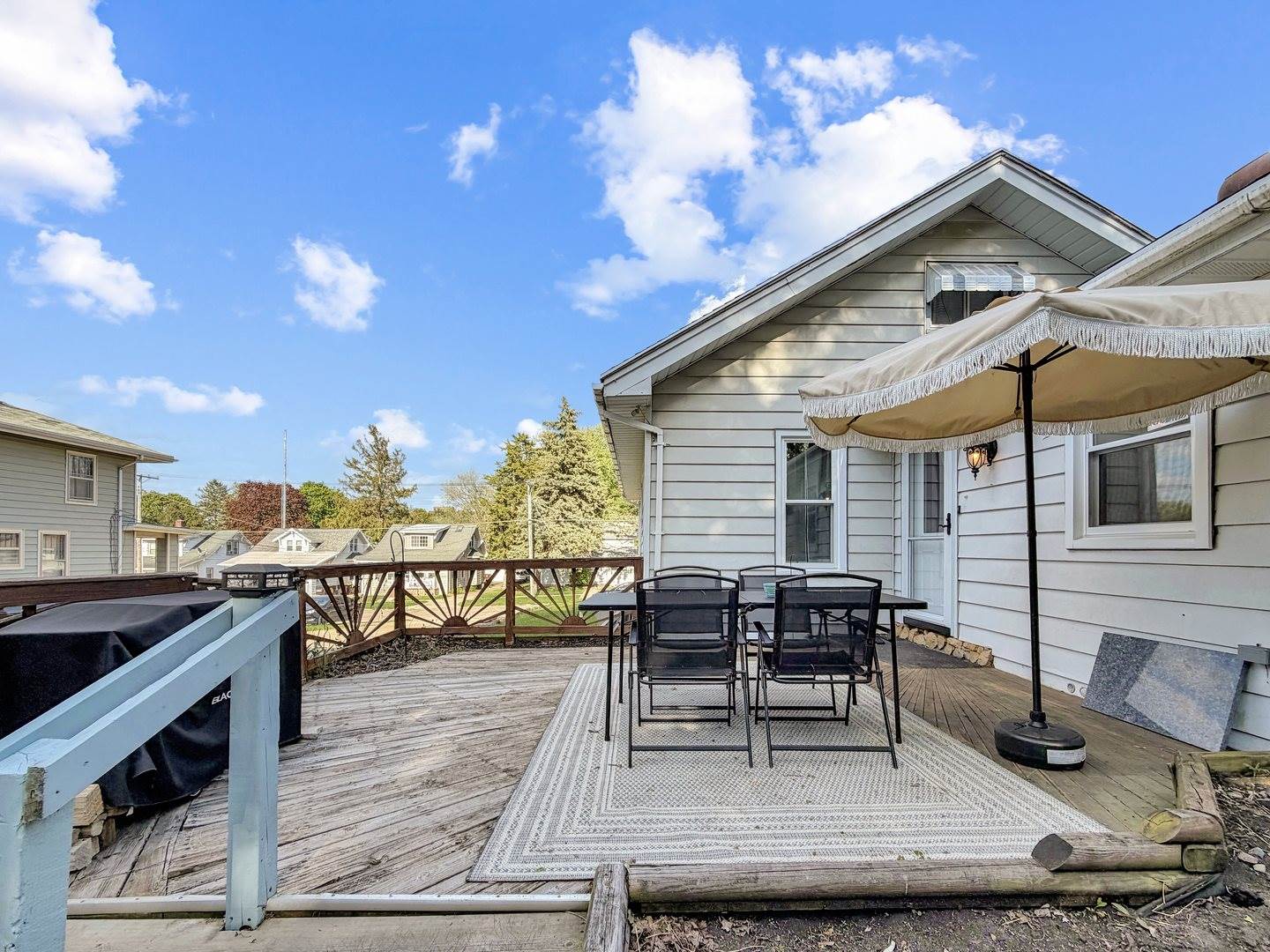 1258 South Blackhawk Avenue, Freeport, IL 61032