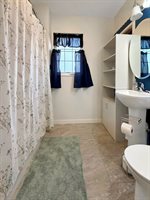 1258 South Blackhawk Avenue, Freeport, IL 61032