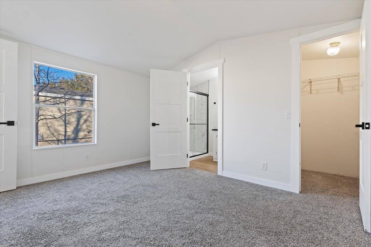 1224 N Meadowland Ln, Boise, ID 83713