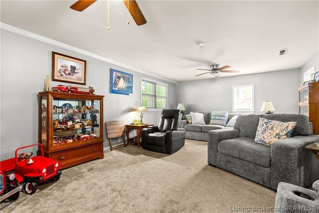 8934 Brownstown Road, Henryville, IN 47126