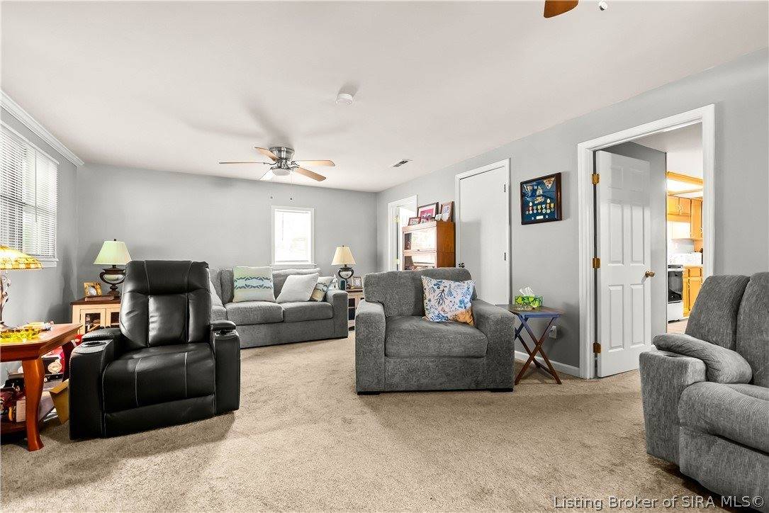 8934 Brownstown Road, Henryville, IN 47126