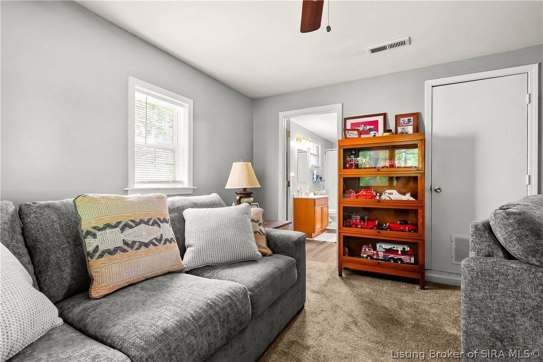 8934 Brownstown Road, Henryville, IN 47126