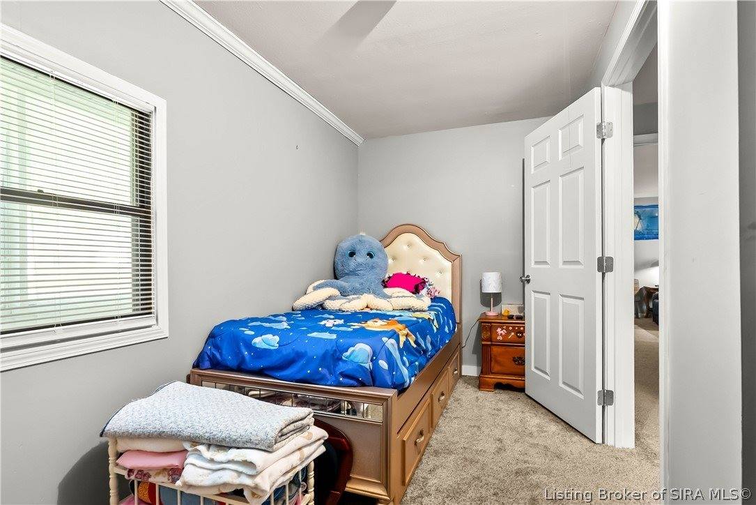 8934 Brownstown Road, Henryville, IN 47126