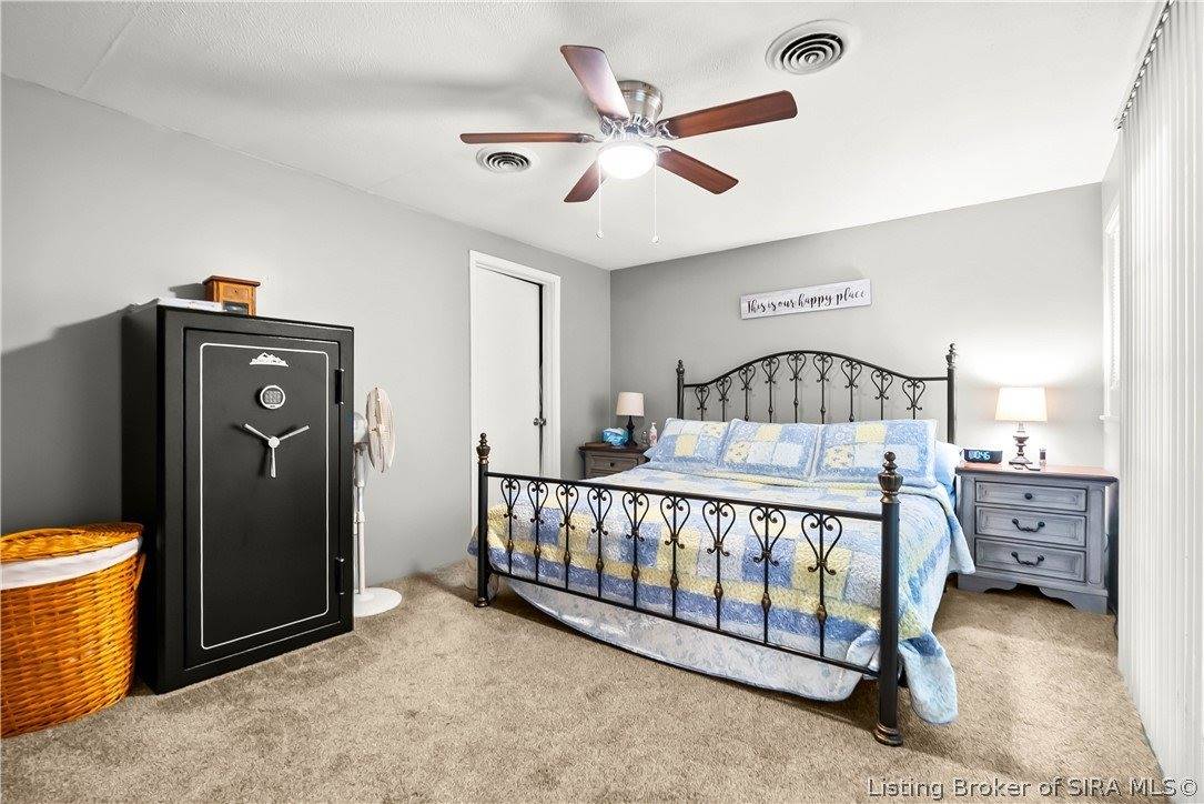 8934 Brownstown Road, Henryville, IN 47126