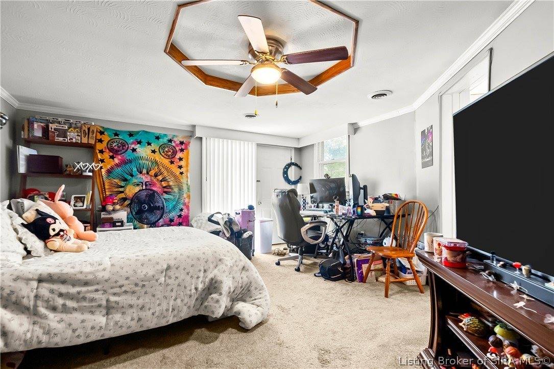 8934 Brownstown Road, Henryville, IN 47126