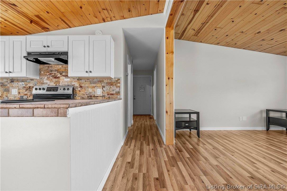 1711 McDonald Lane, New Albany, IN 47150
