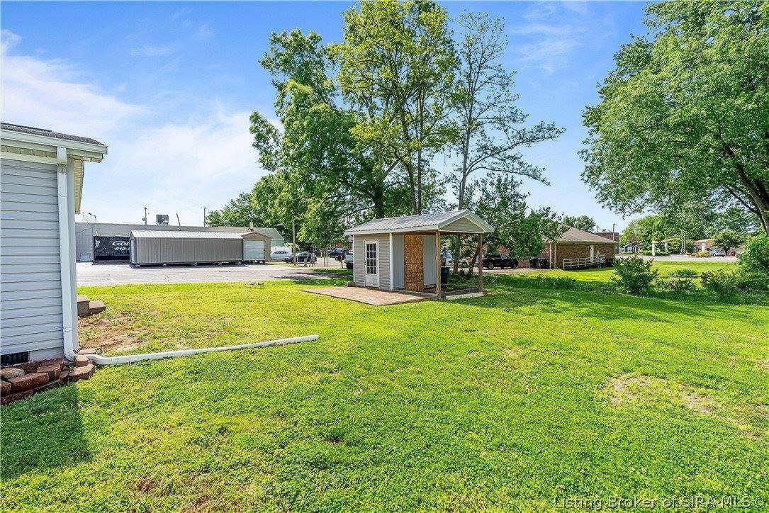 1711 McDonald Lane, New Albany, IN 47150