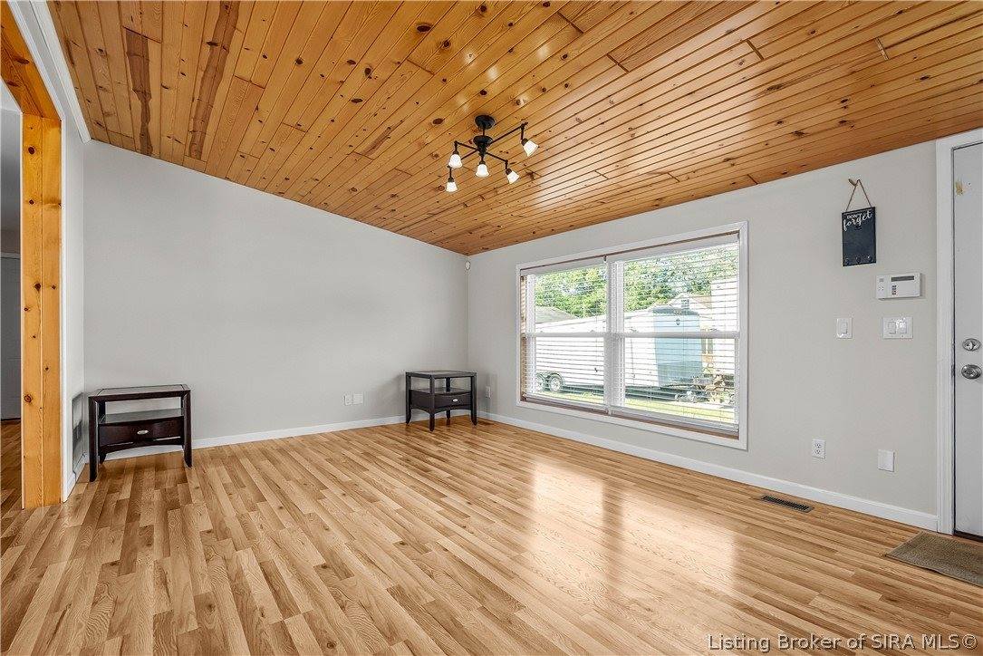 1711 McDonald Lane, New Albany, IN 47150