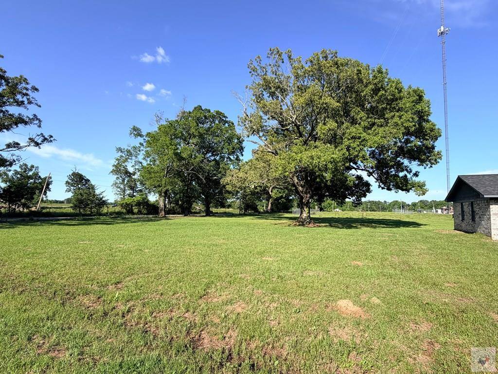 251 PR 30041, New Boston, TX 75570