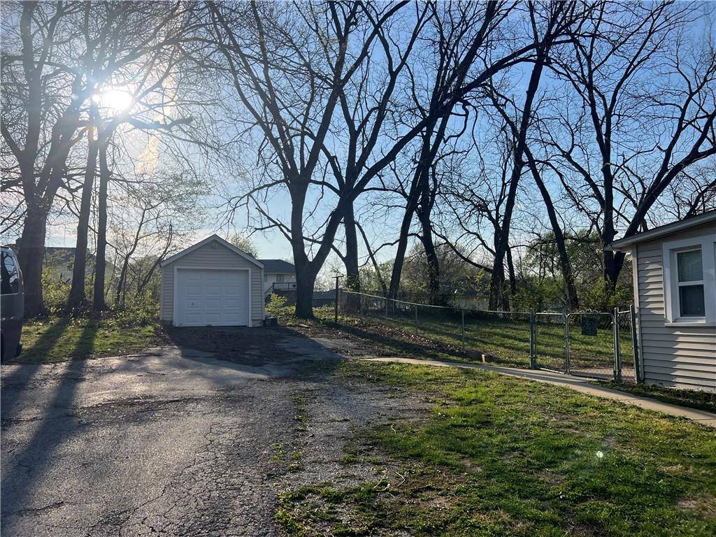 2704 North 81st Street, Kansas City, KS 66109