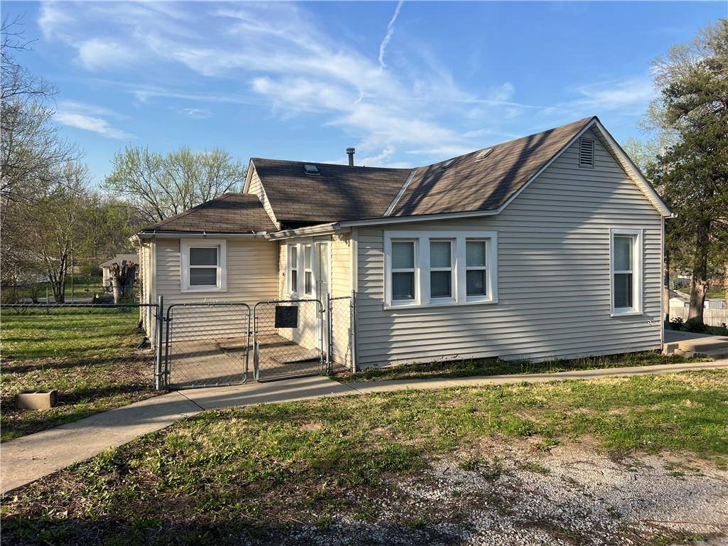 2704 North 81st Street, Kansas City, KS 66109
