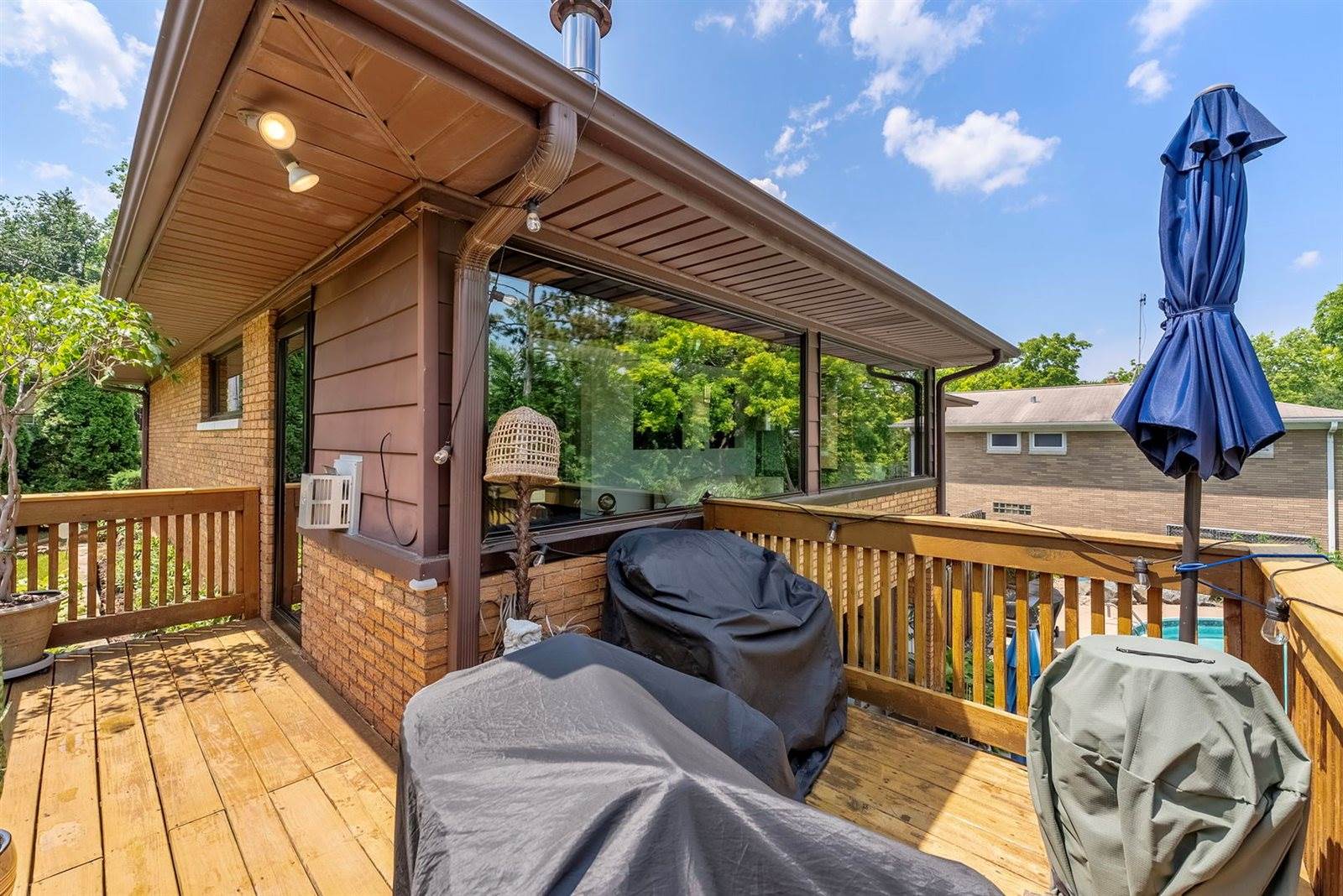 615 20TH Avenue Court, East Moline, IL 61244