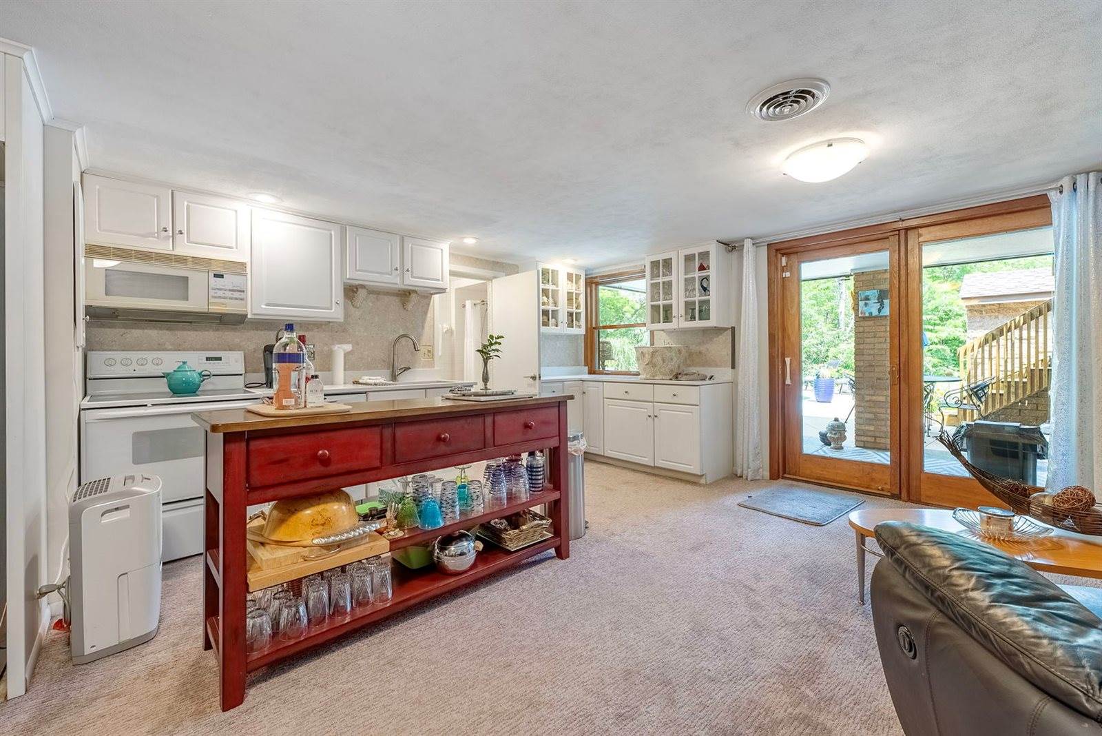 615 20TH Avenue Court, East Moline, IL 61244