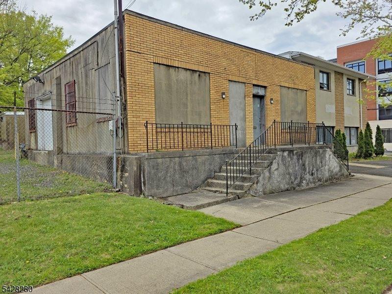 1252 South Ave, Plainfield City, NJ 07062