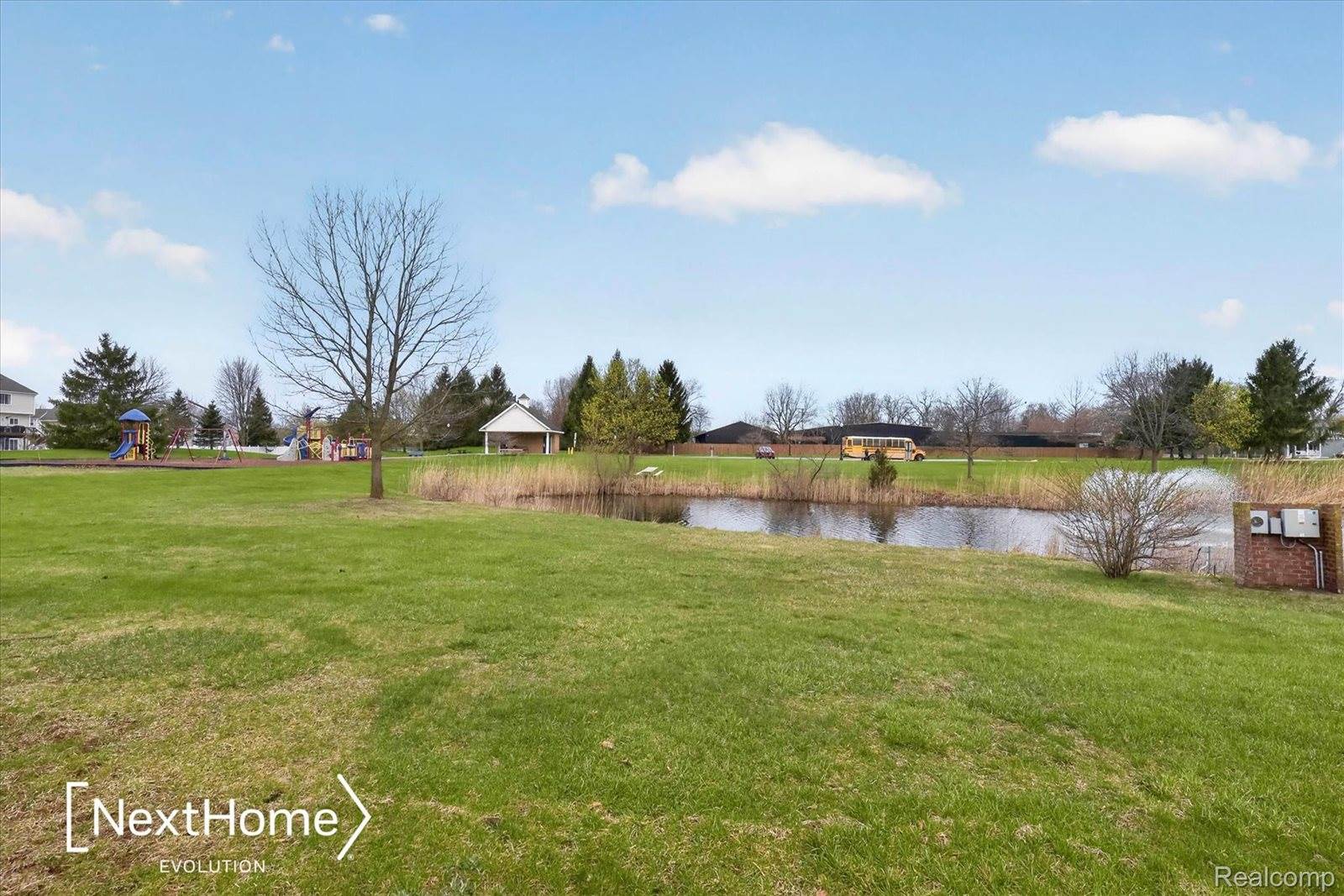 321 Oxford Court, BellevilleCity_Wayne, MI 48111