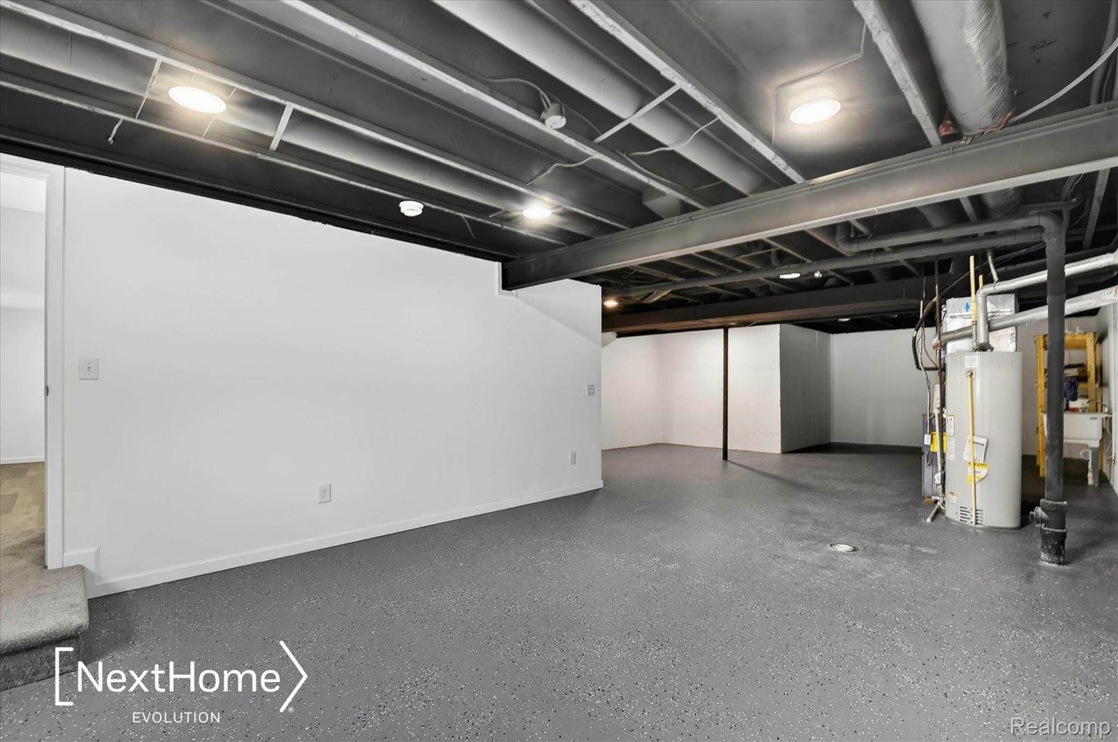 321 Oxford Court, BellevilleCity_Wayne, MI 48111