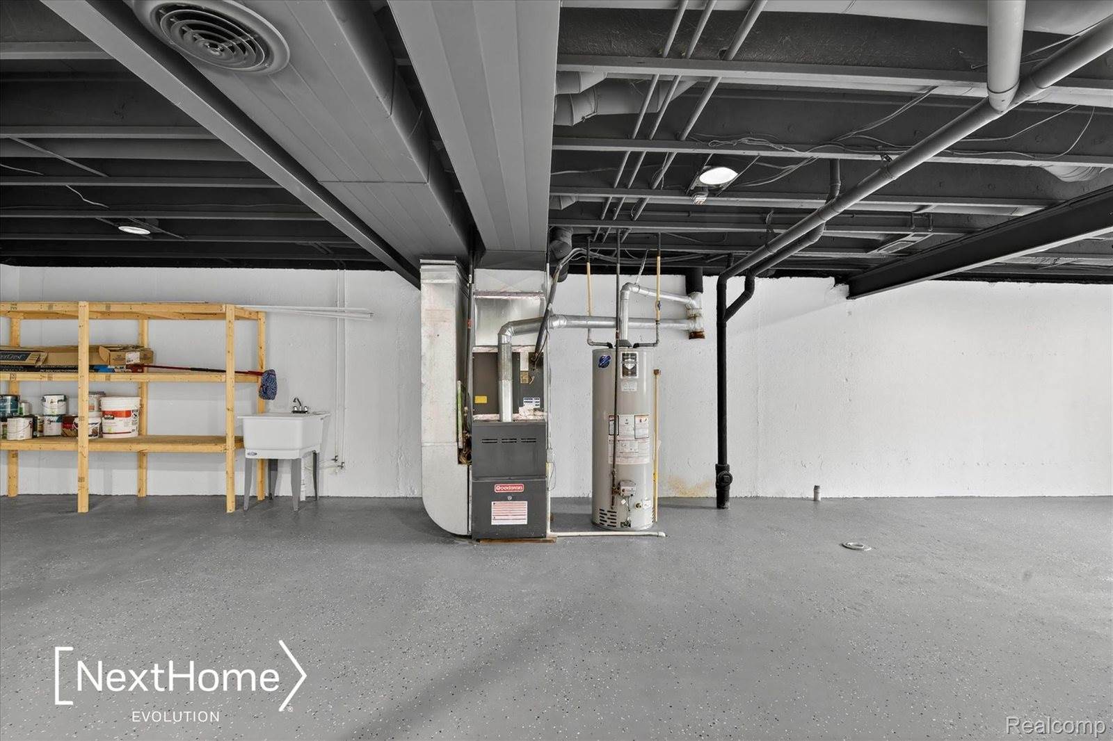 321 Oxford Court, BellevilleCity_Wayne, MI 48111