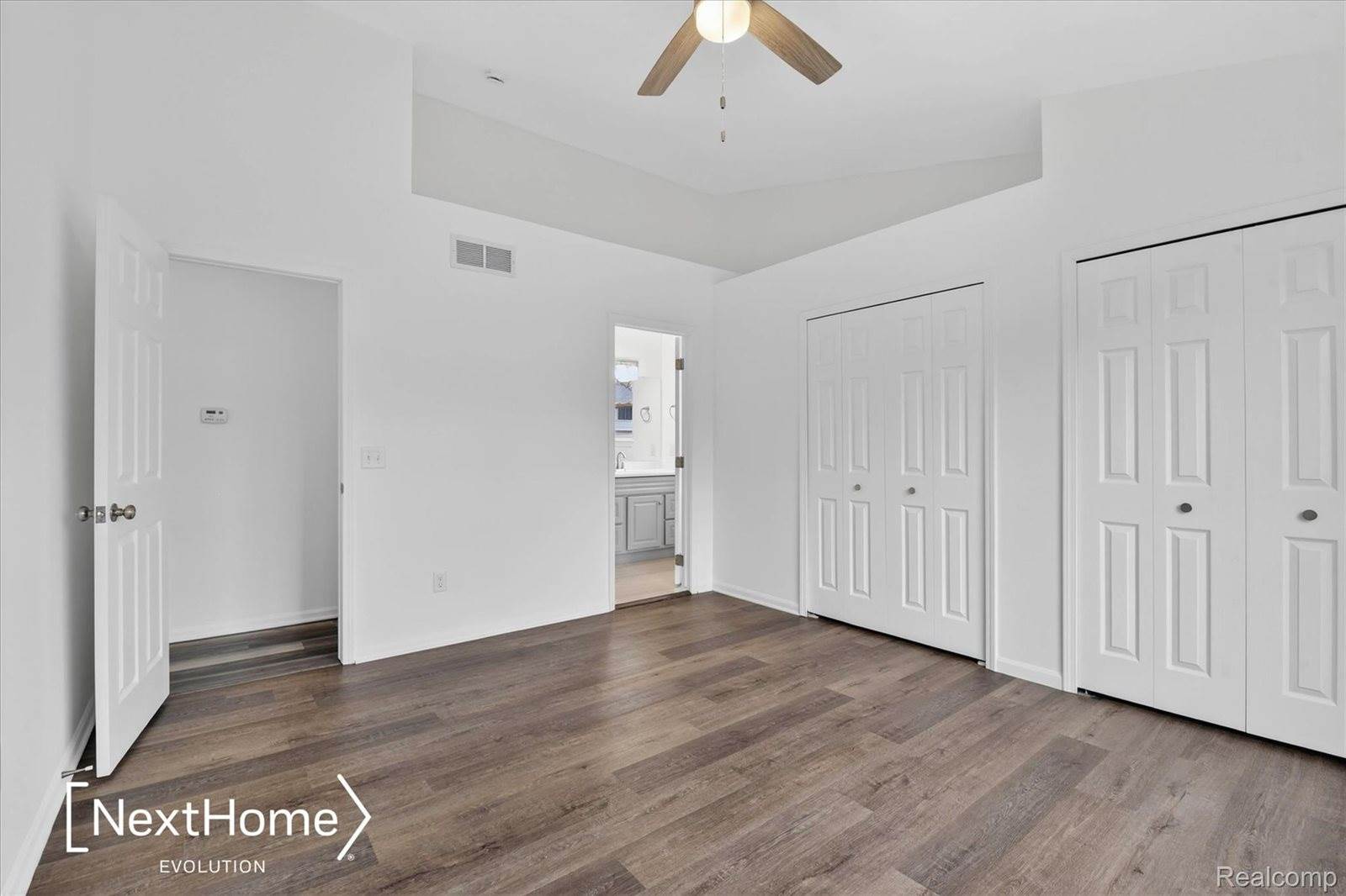 321 Oxford Court, BellevilleCity_Wayne, MI 48111