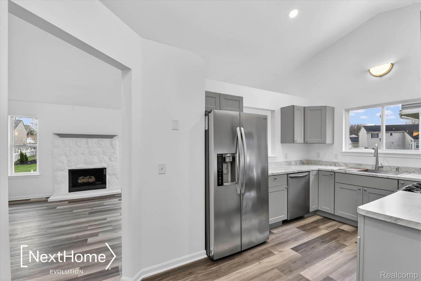 321 Oxford Court, BellevilleCity_Wayne, MI 48111