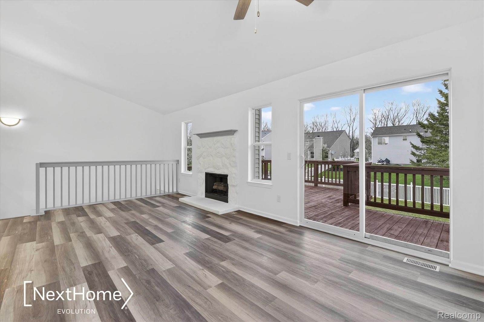 321 Oxford Court, BellevilleCity_Wayne, MI 48111