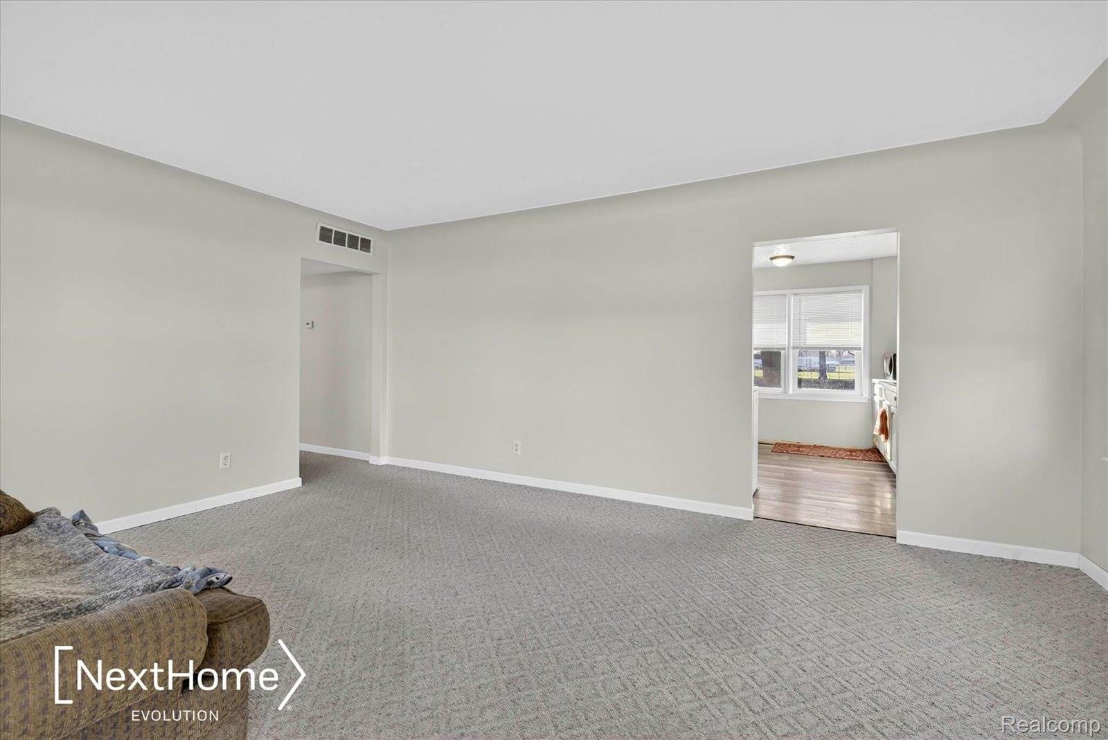 46295 Chatsworth Drive, VanBurenCharterTownship_Wayne, MI 48111