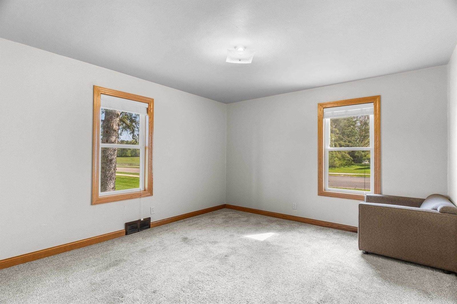 612 N Walnut Avenue, Marshfield, WI 54449