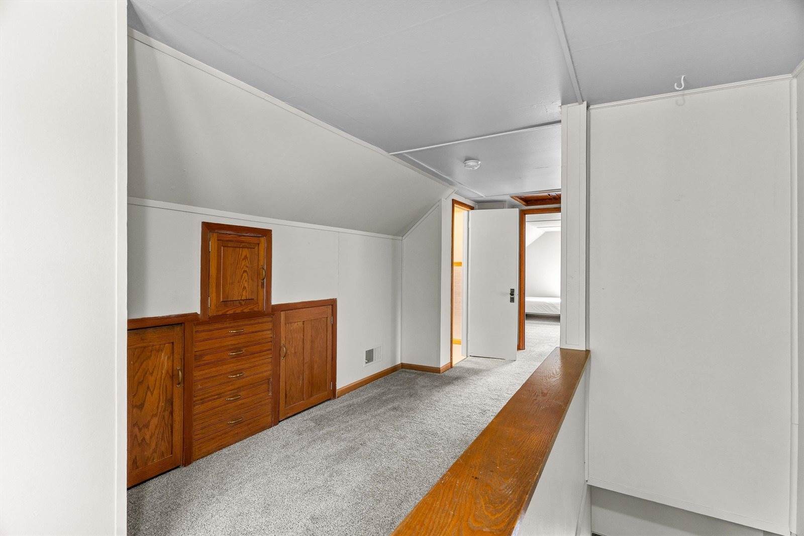 612 N Walnut Avenue, Marshfield, WI 54449