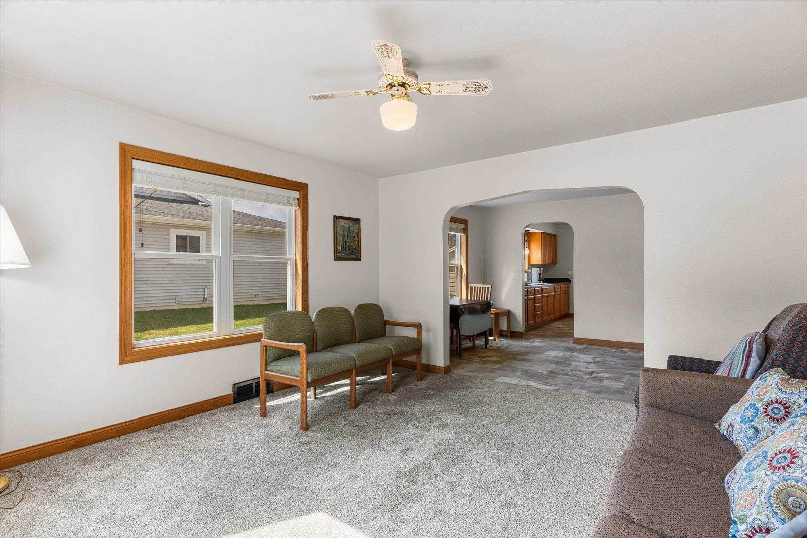 612 N Walnut Avenue, Marshfield, WI 54449
