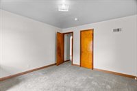 612 N Walnut Avenue, Marshfield, WI 54449