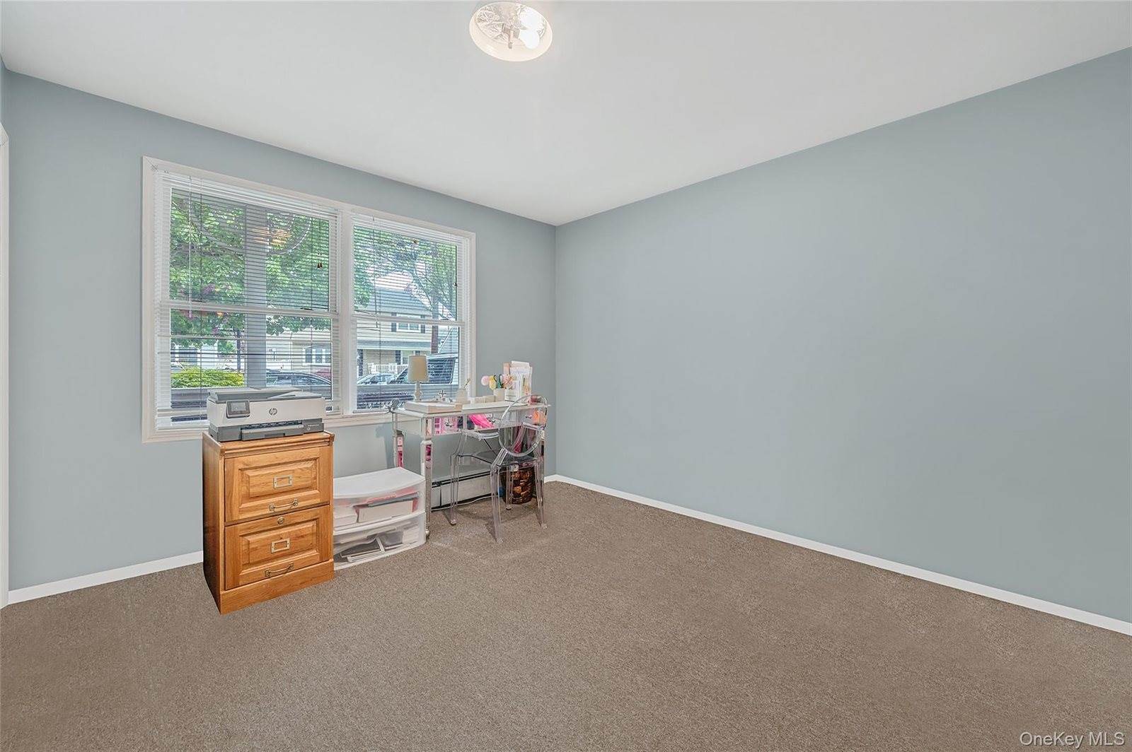 21 Audrey Avenue, Plainview, NY 11803