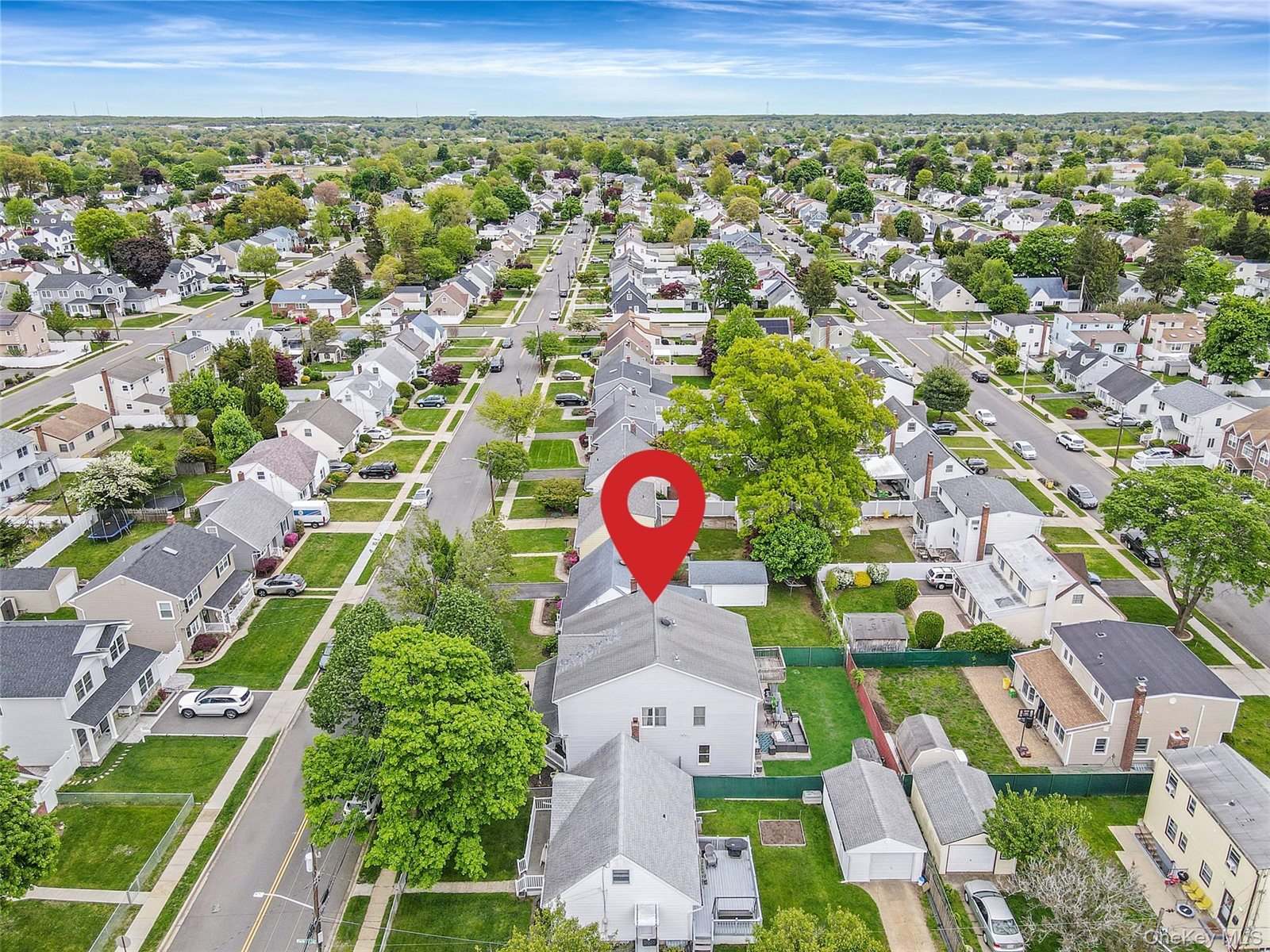 21 Audrey Avenue, Plainview, NY 11803