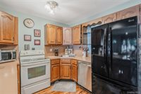 21 Audrey Avenue, Plainview, NY 11803