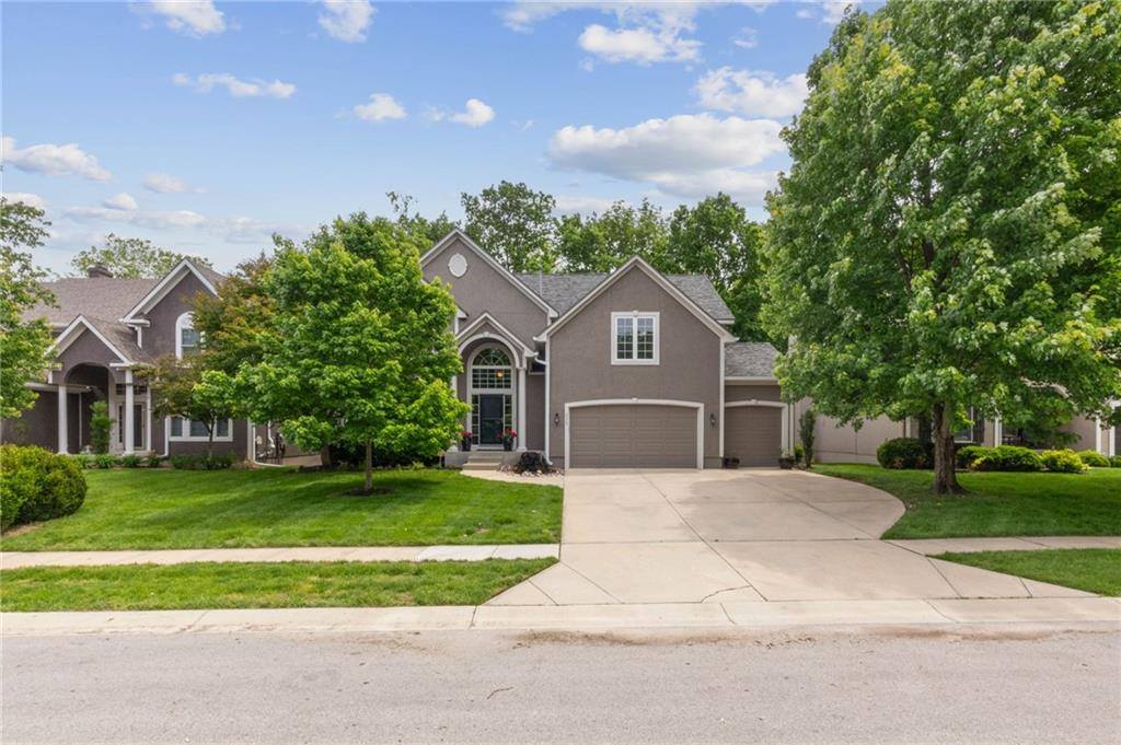 4539 Grove Street, Shawnee, KS 66226