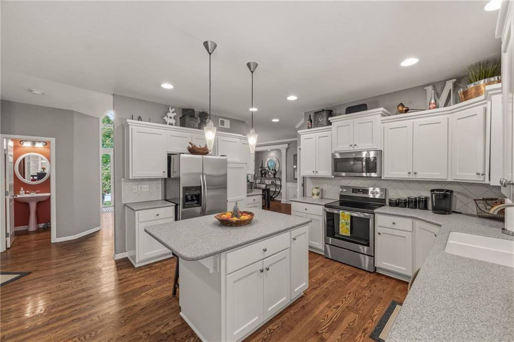 4539 Grove Street, Shawnee, KS 66226