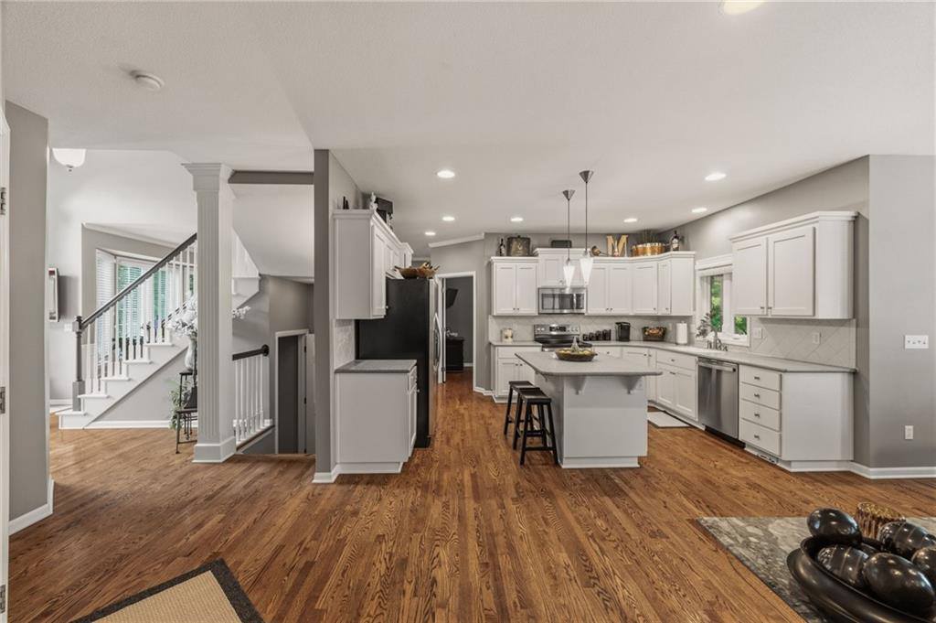 4539 Grove Street, Shawnee, KS 66226