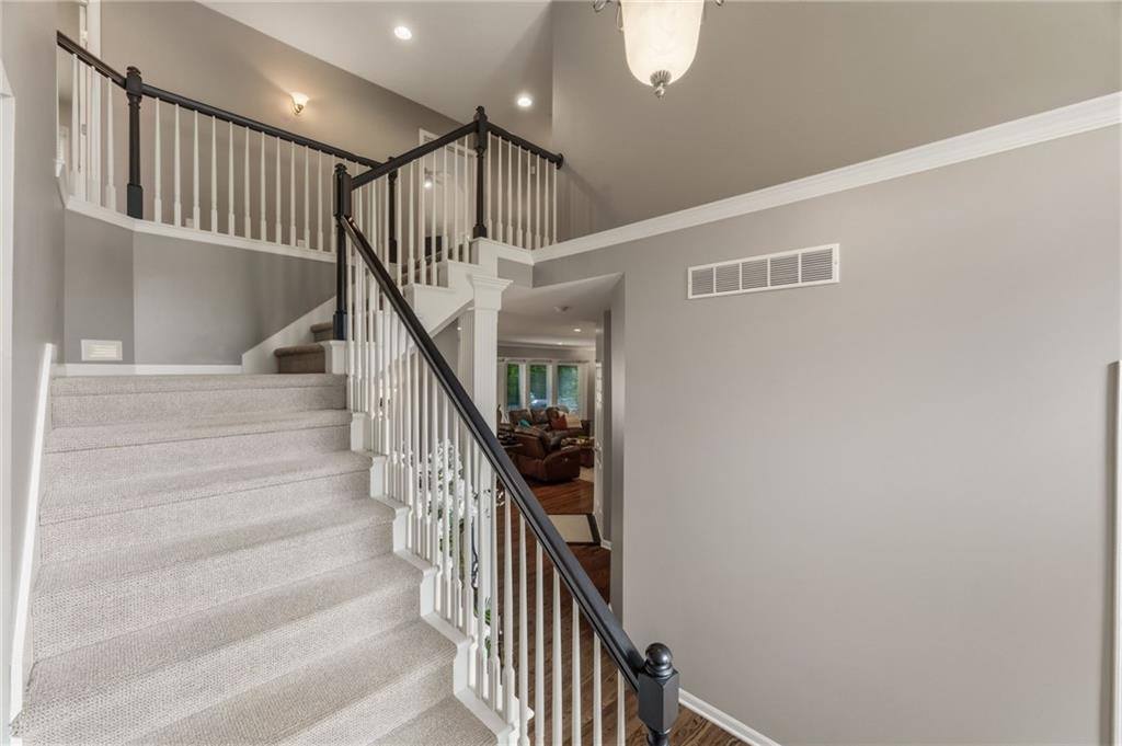 4539 Grove Street, Shawnee, KS 66226