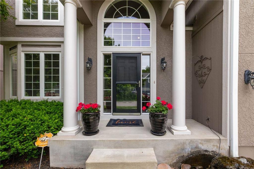 4539 Grove Street, Shawnee, KS 66226