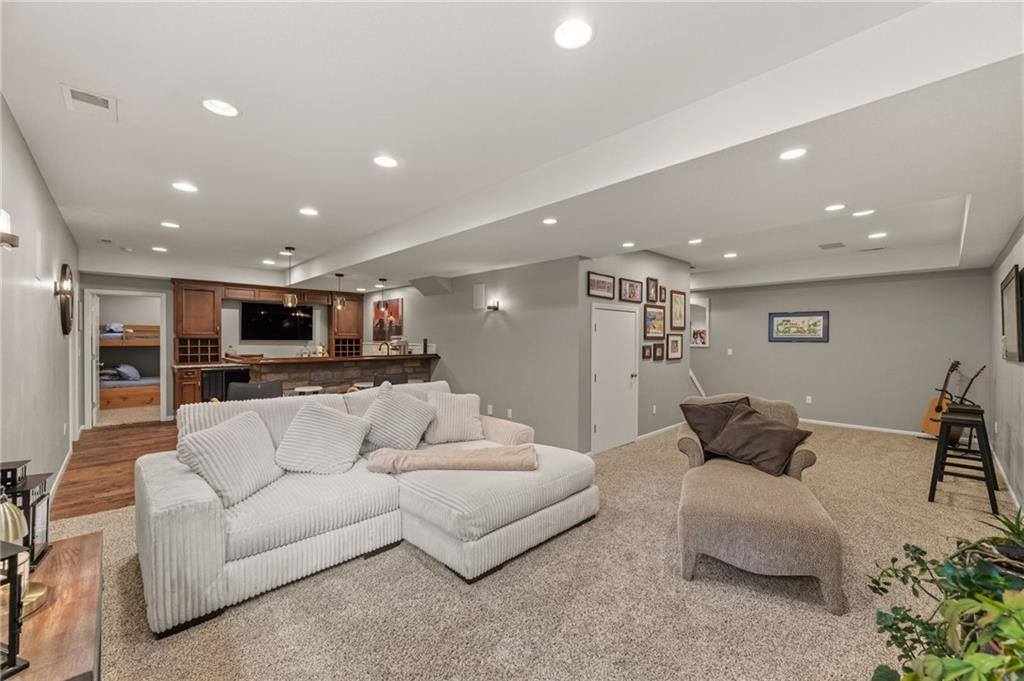 4539 Grove Street, Shawnee, KS 66226