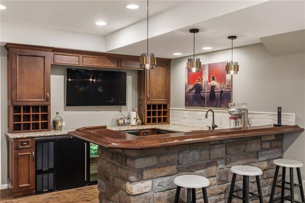 4539 Grove Street, Shawnee, KS 66226