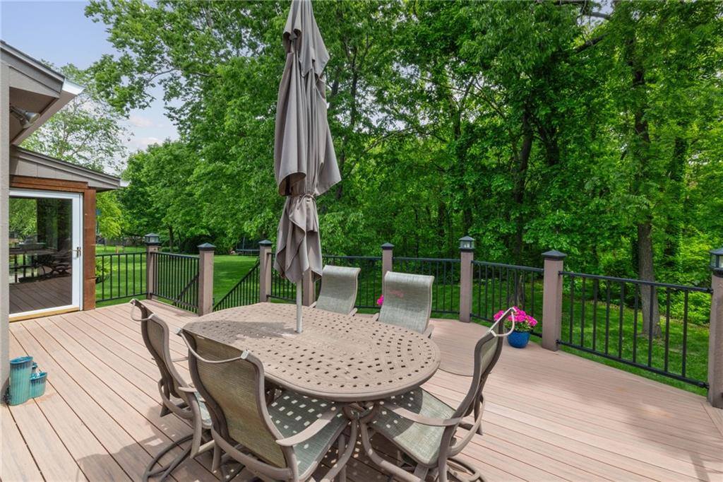 4539 Grove Street, Shawnee, KS 66226