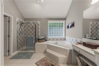 4539 Grove Street, Shawnee, KS 66226