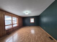 264 Woodland Drive, Fairbanks, AK 99712