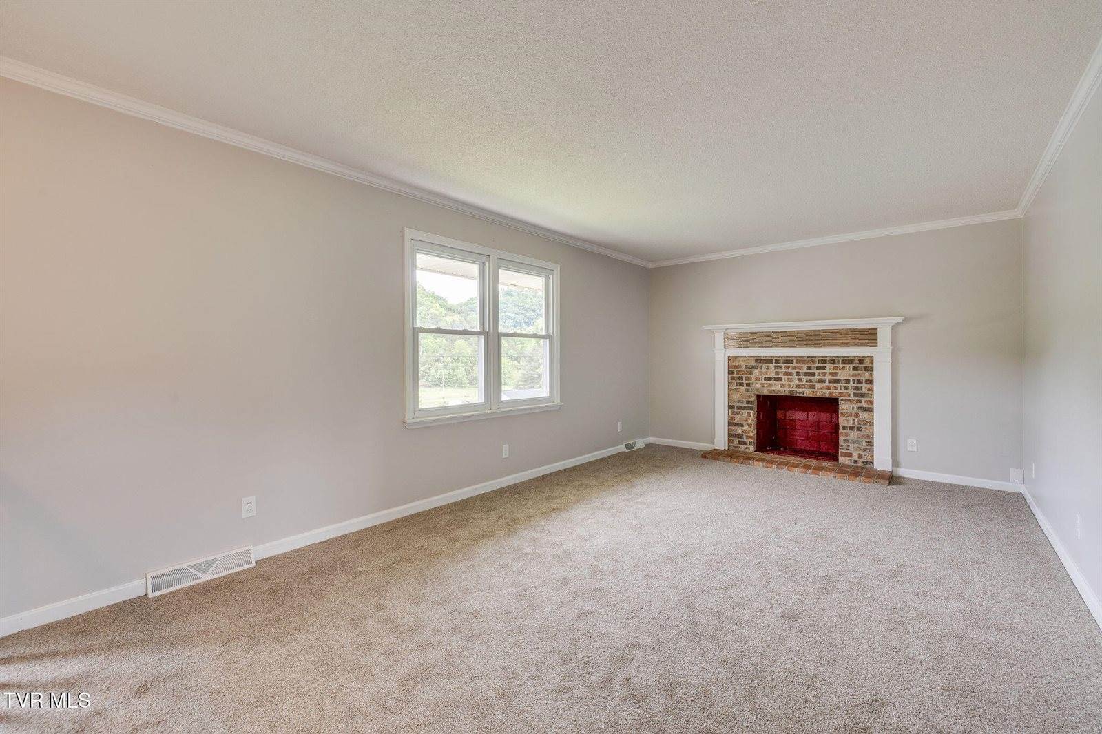 421 Mount Area Drive, Bristol, TN 37620