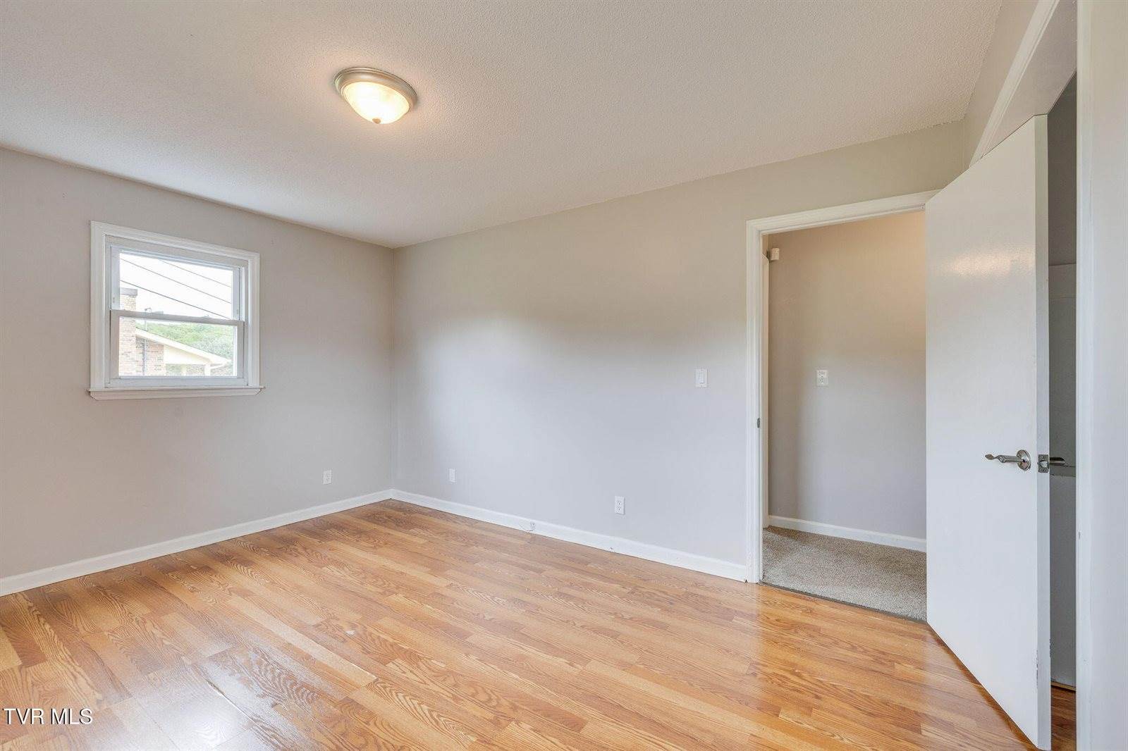 421 Mount Area Drive, Bristol, TN 37620