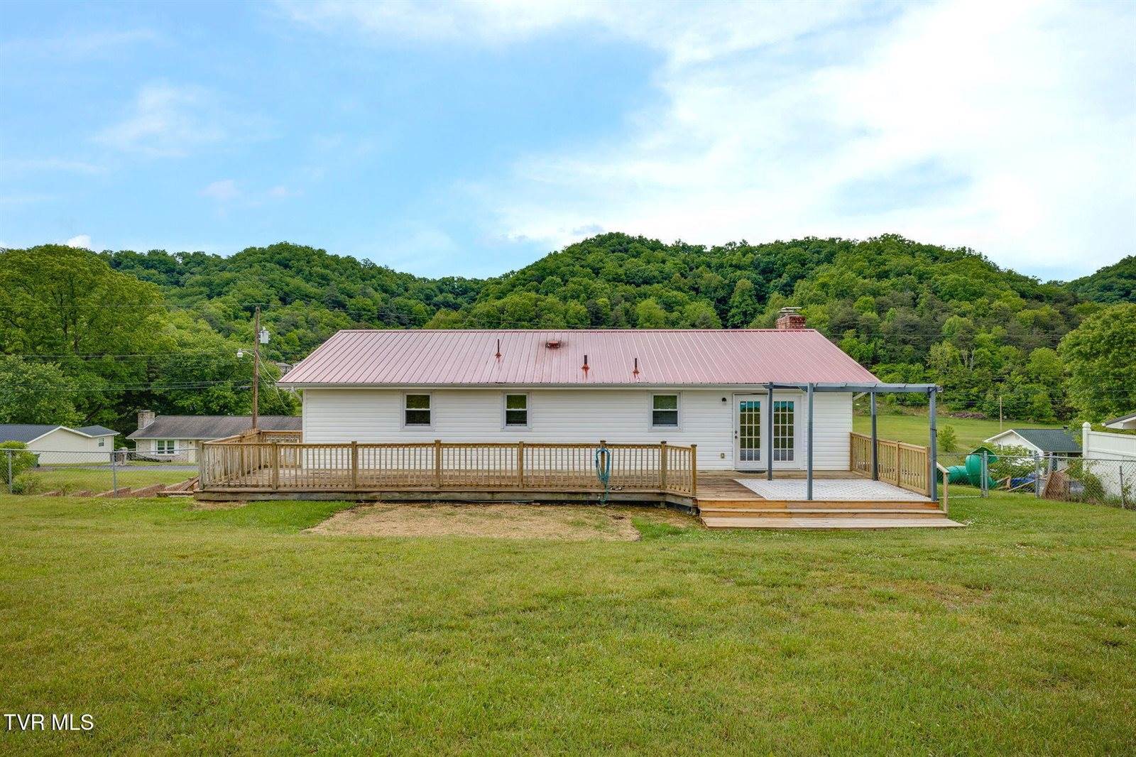 421 Mount Area Drive, Bristol, TN 37620