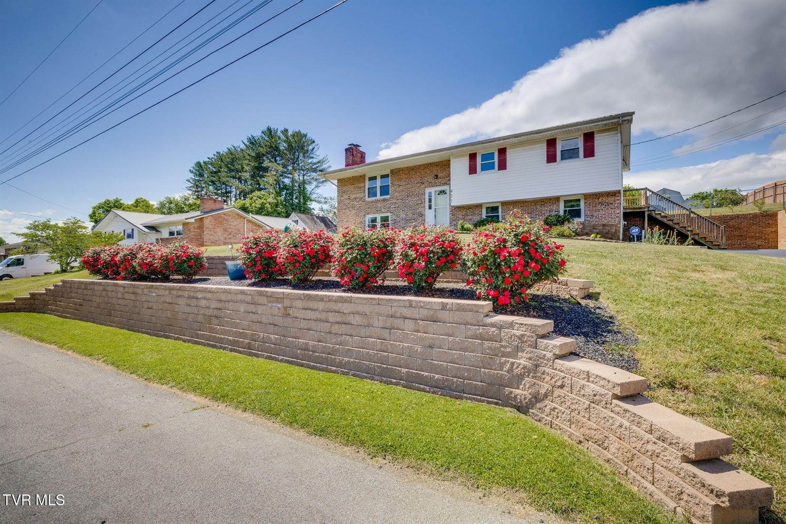 421 Mount Area Drive, Bristol, TN 37620