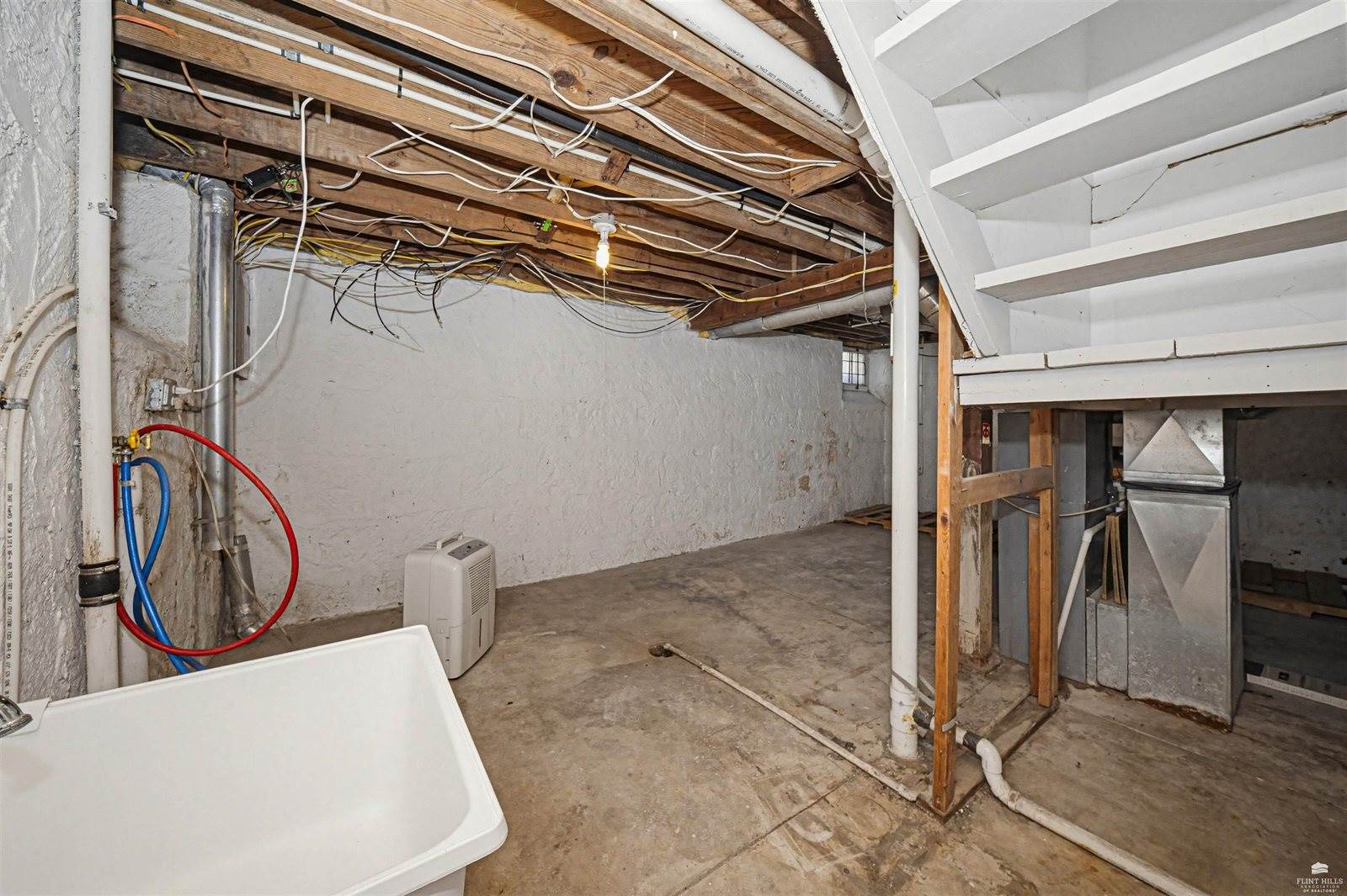 739 West 4th Street, Junction City, KS 66441