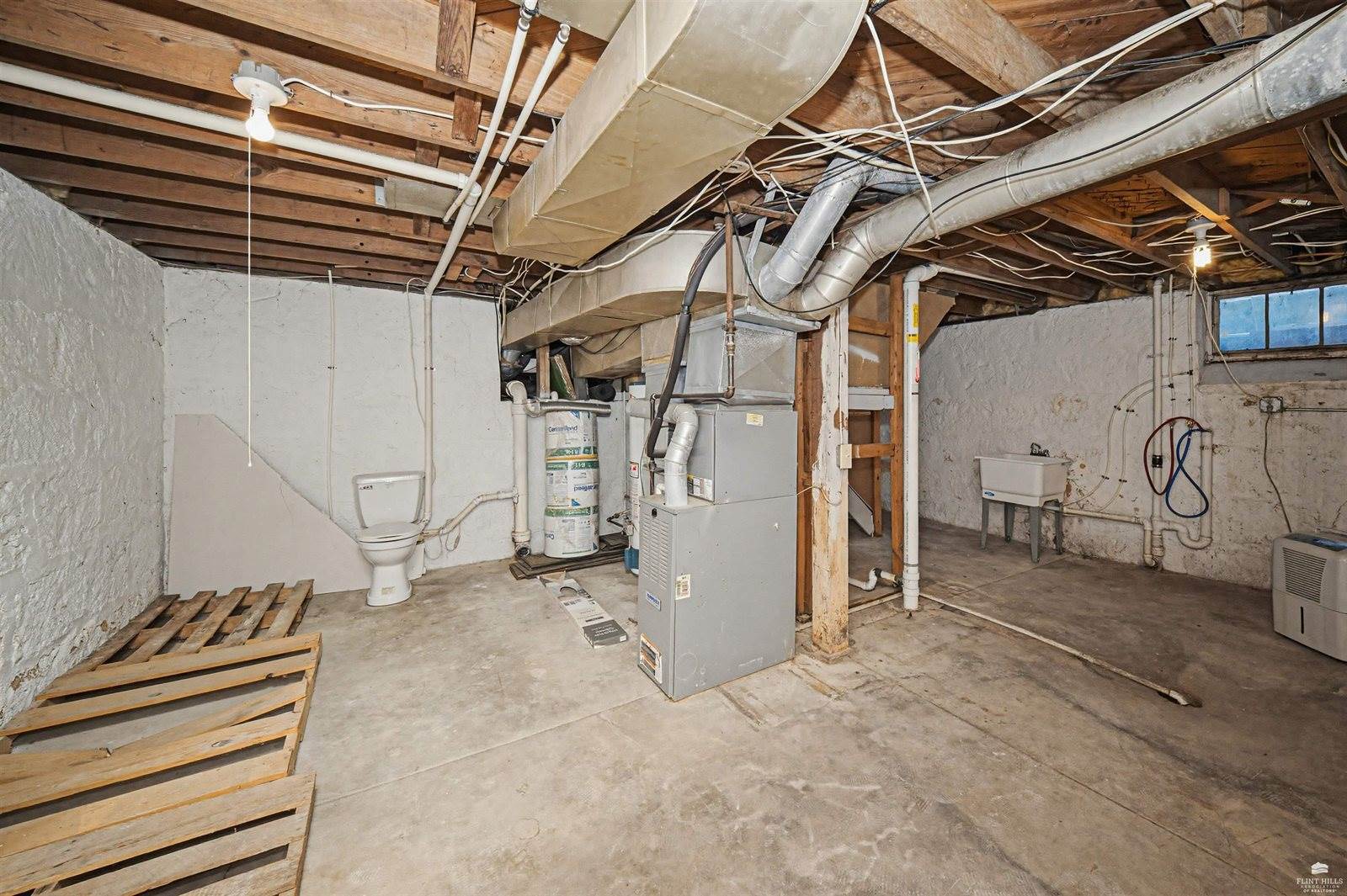 739 West 4th Street, Junction City, KS 66441